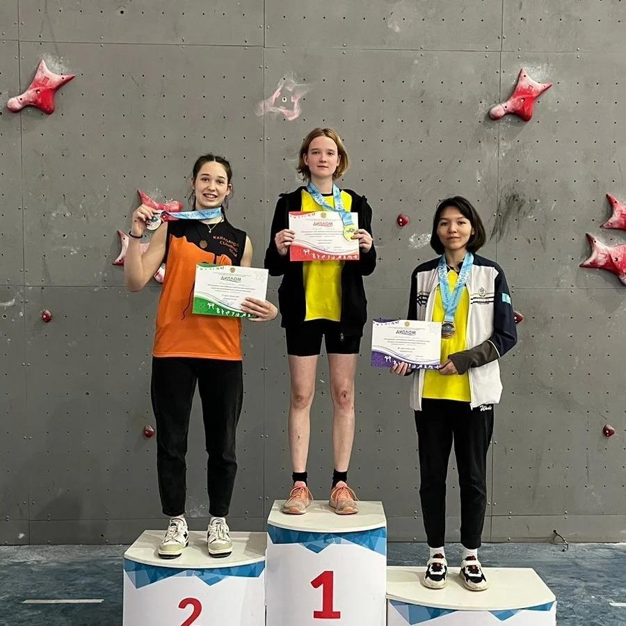 Спорттық өрмелеу.Спортивное скалолазание