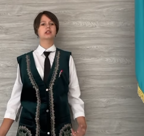 8 Г класс . День языков народов Казахстана