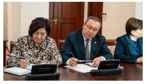 Правительство Казахстана усиливает контроль над подготовкой педагогов