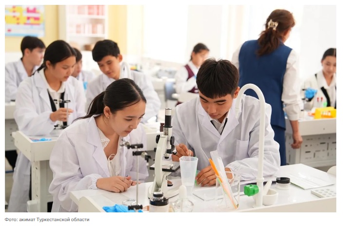 В Казахстане районные акиматы будут управлять расходами на школы и детсады